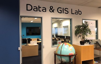Image of GIS lab from the outside